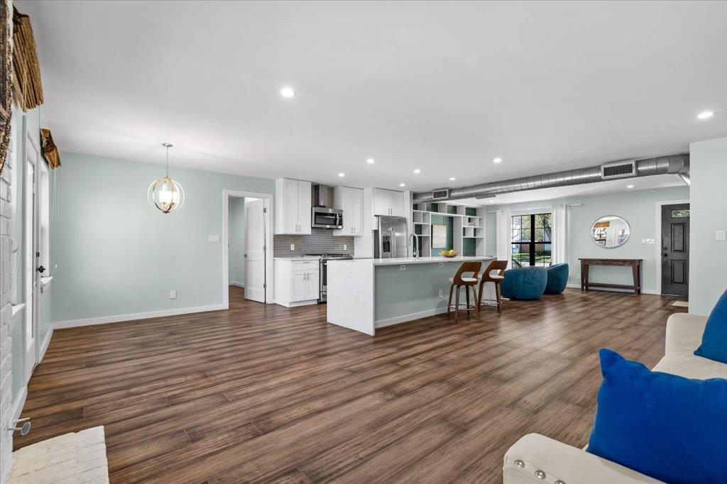 6102 Bullard Dr # B, Austin, TX 78757