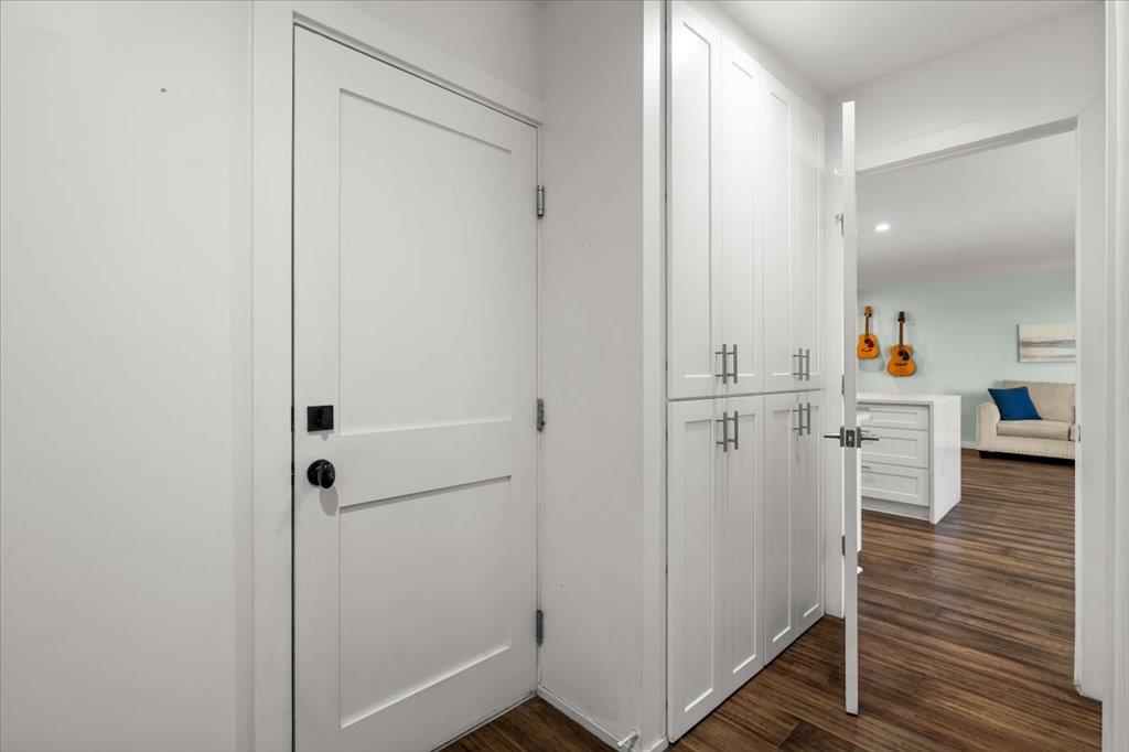 6102 Bullard Dr # B, Austin, TX 78757