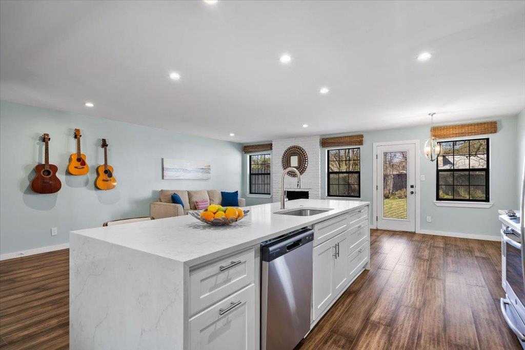 6102 Bullard Dr # B, Austin, TX 78757