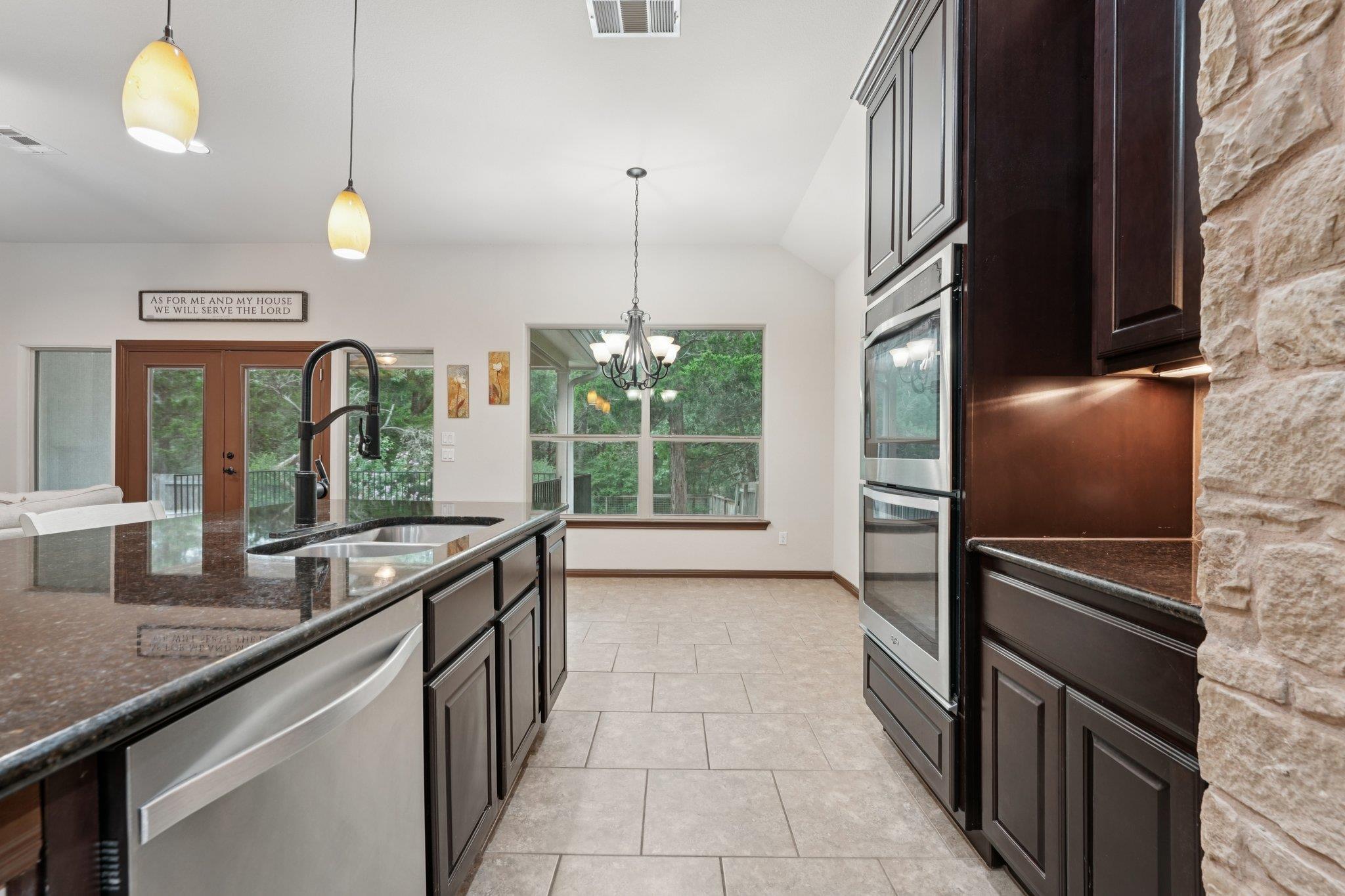 126 Spanish Trl, Bastrop, TX 78602