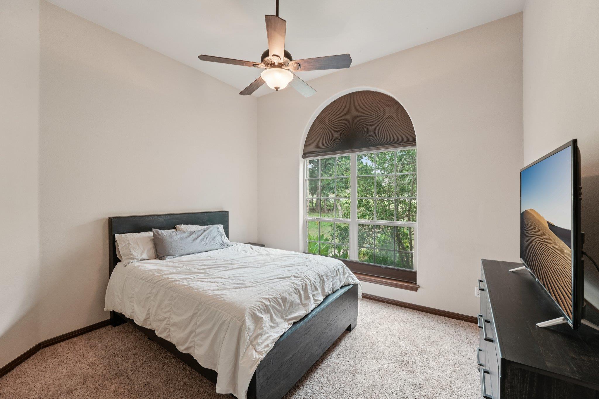 126 Spanish Trl, Bastrop, TX 78602