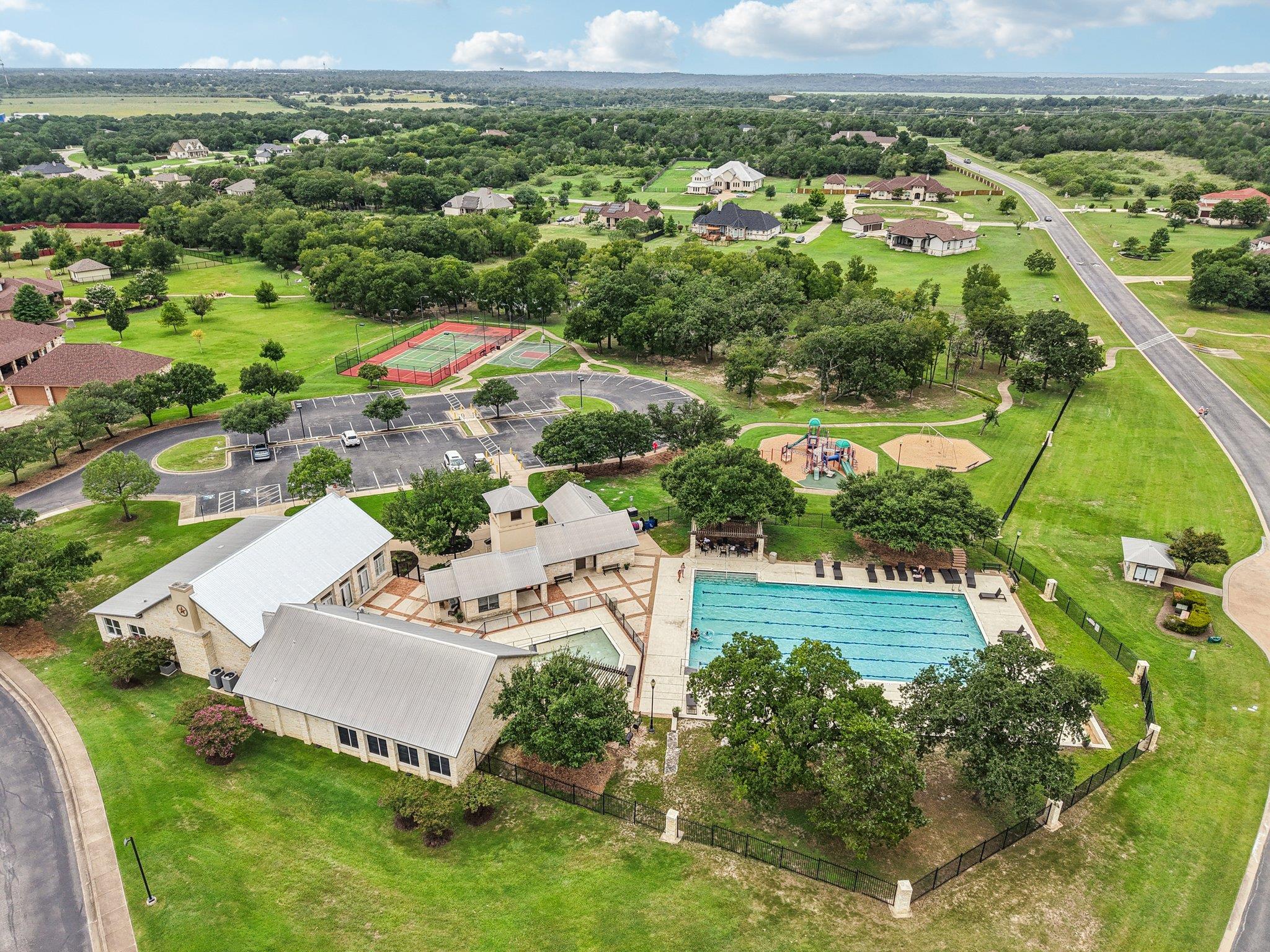 126 Spanish Trl, Bastrop, TX 78602