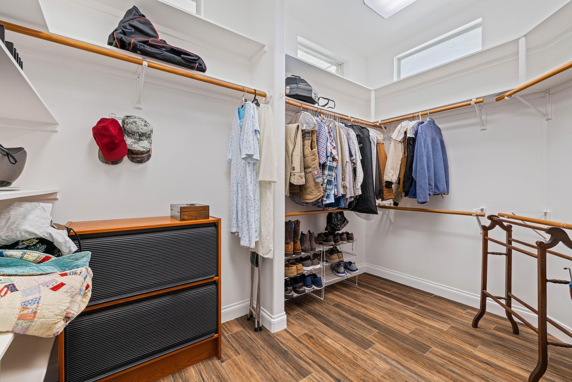 194 Gabriel Meadows Dr, Hutto, TX 78634