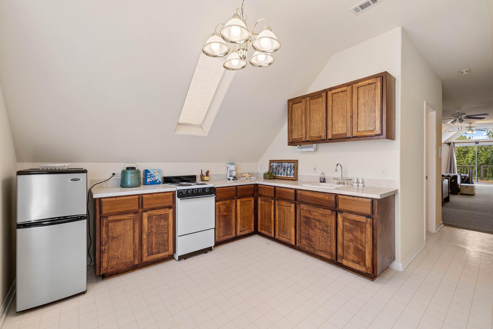 194 Gabriel Meadows Dr, Hutto, TX 78634