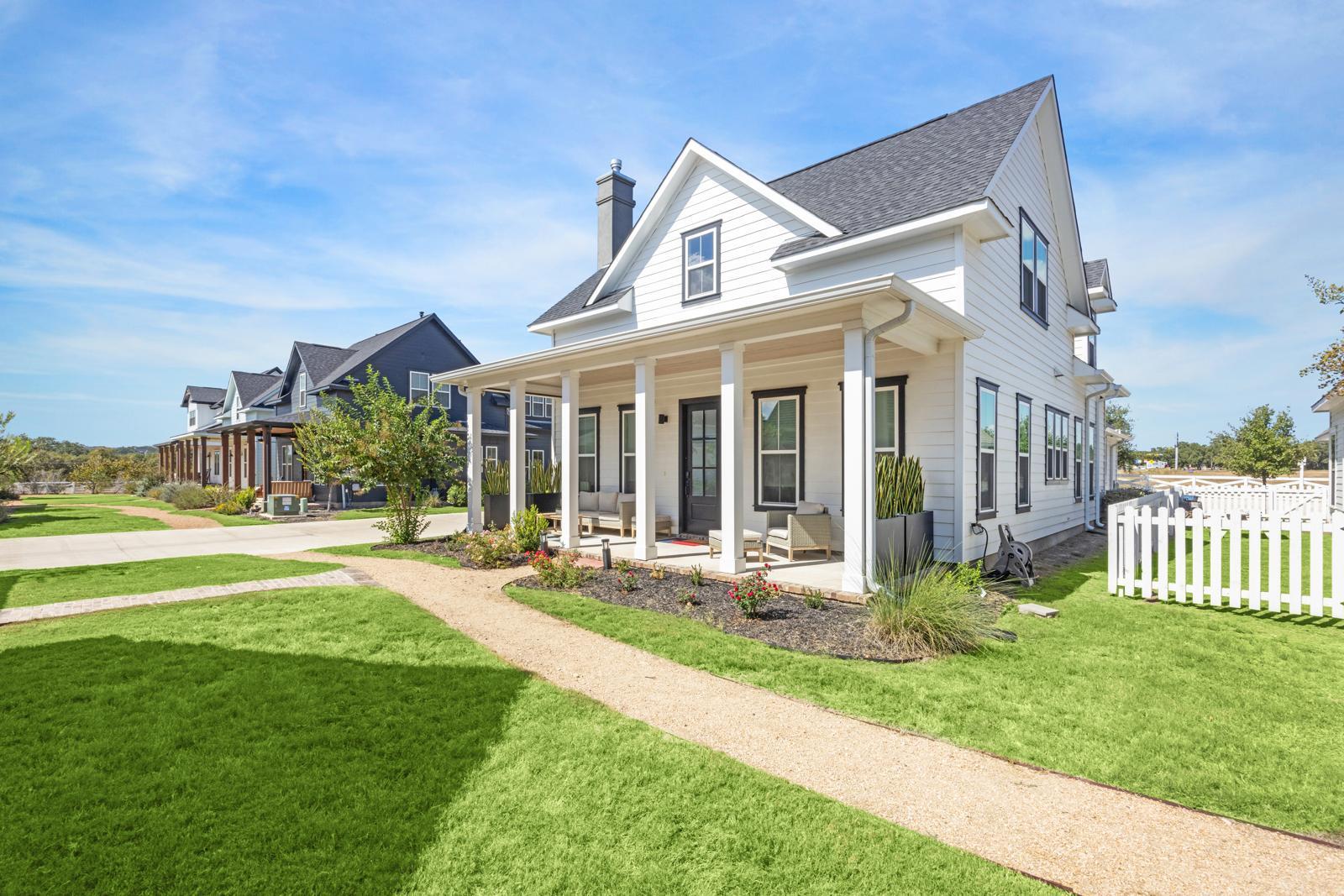 1034 Grant Wood Ave # 107, Driftwood, TX 78619