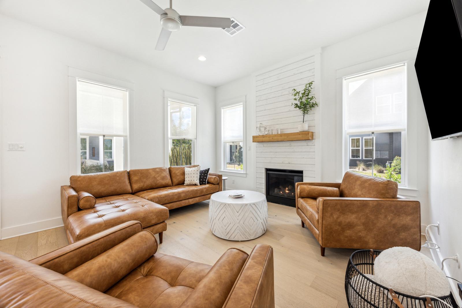 1034 Grant Wood Ave # 107, Driftwood, TX 78619