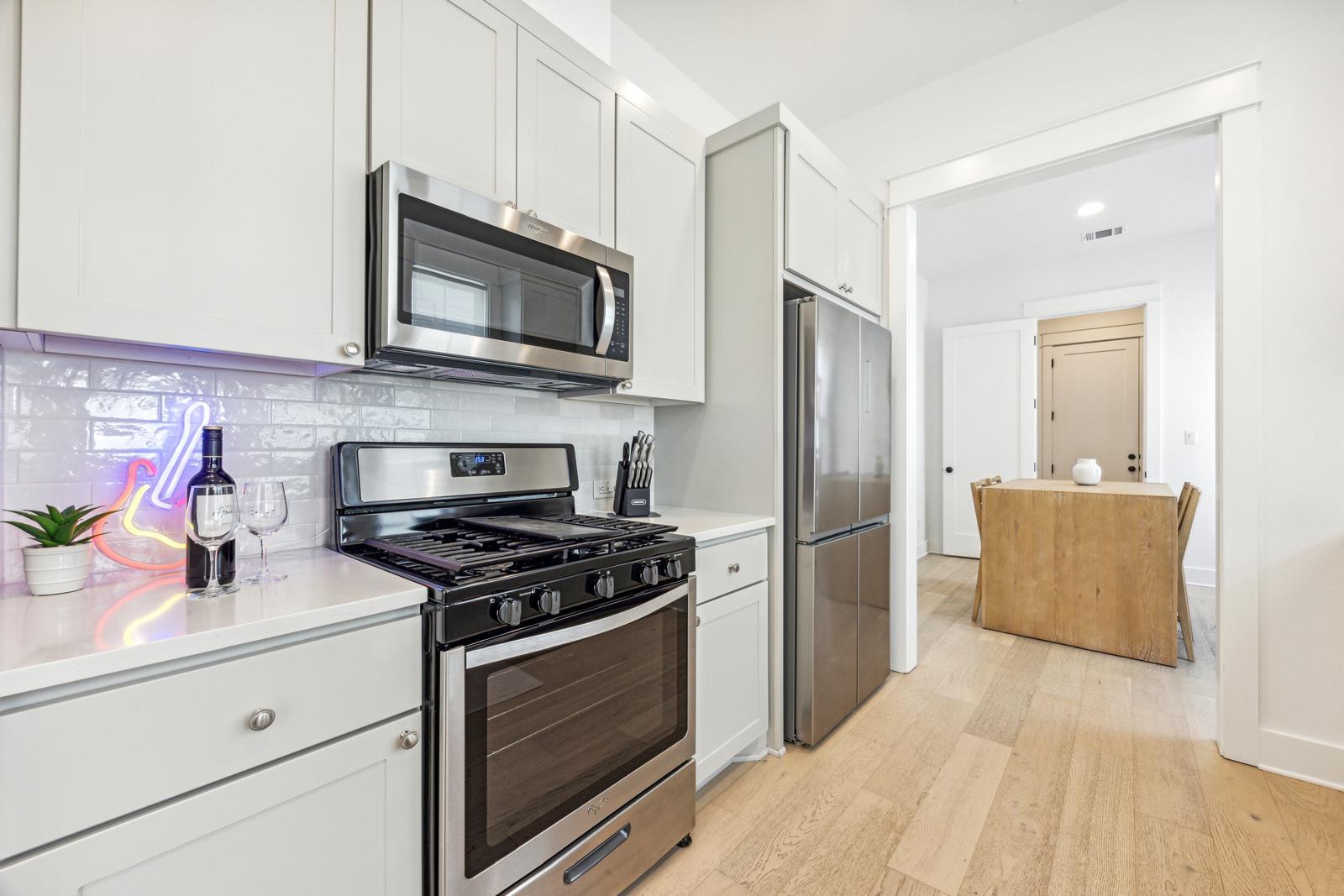 1034 Grant Wood Ave # 107, Driftwood, TX 78619