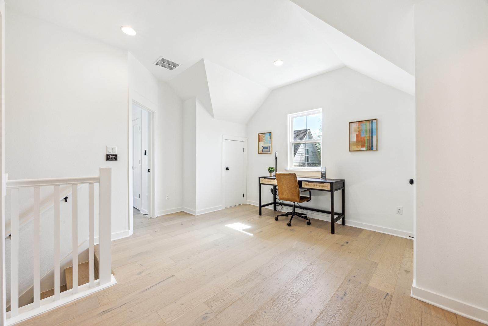 1034 Grant Wood Ave # 107, Driftwood, TX 78619