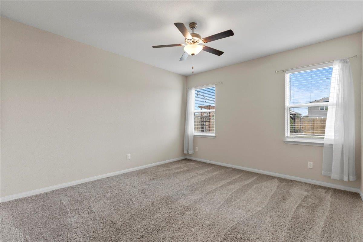 321 Freedom Park Ave, Liberty Hill, TX 78642