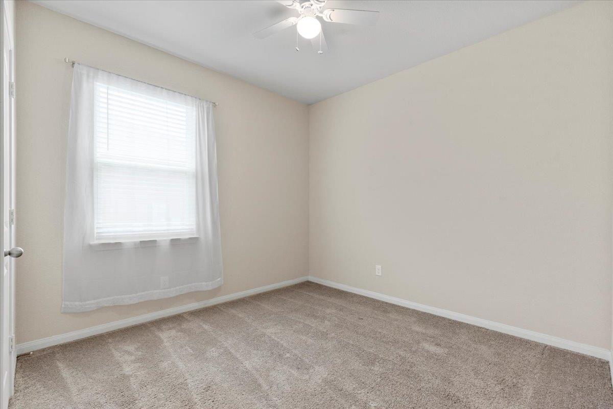 321 Freedom Park Ave, Liberty Hill, TX 78642