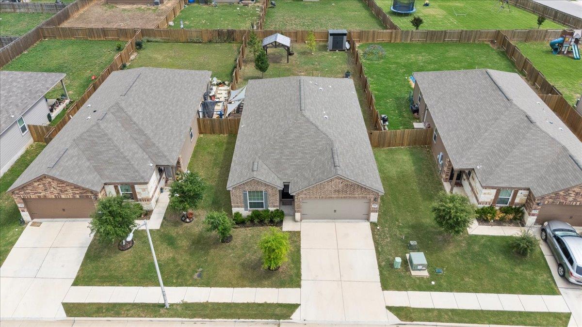 321 Freedom Park Ave, Liberty Hill, TX 78642