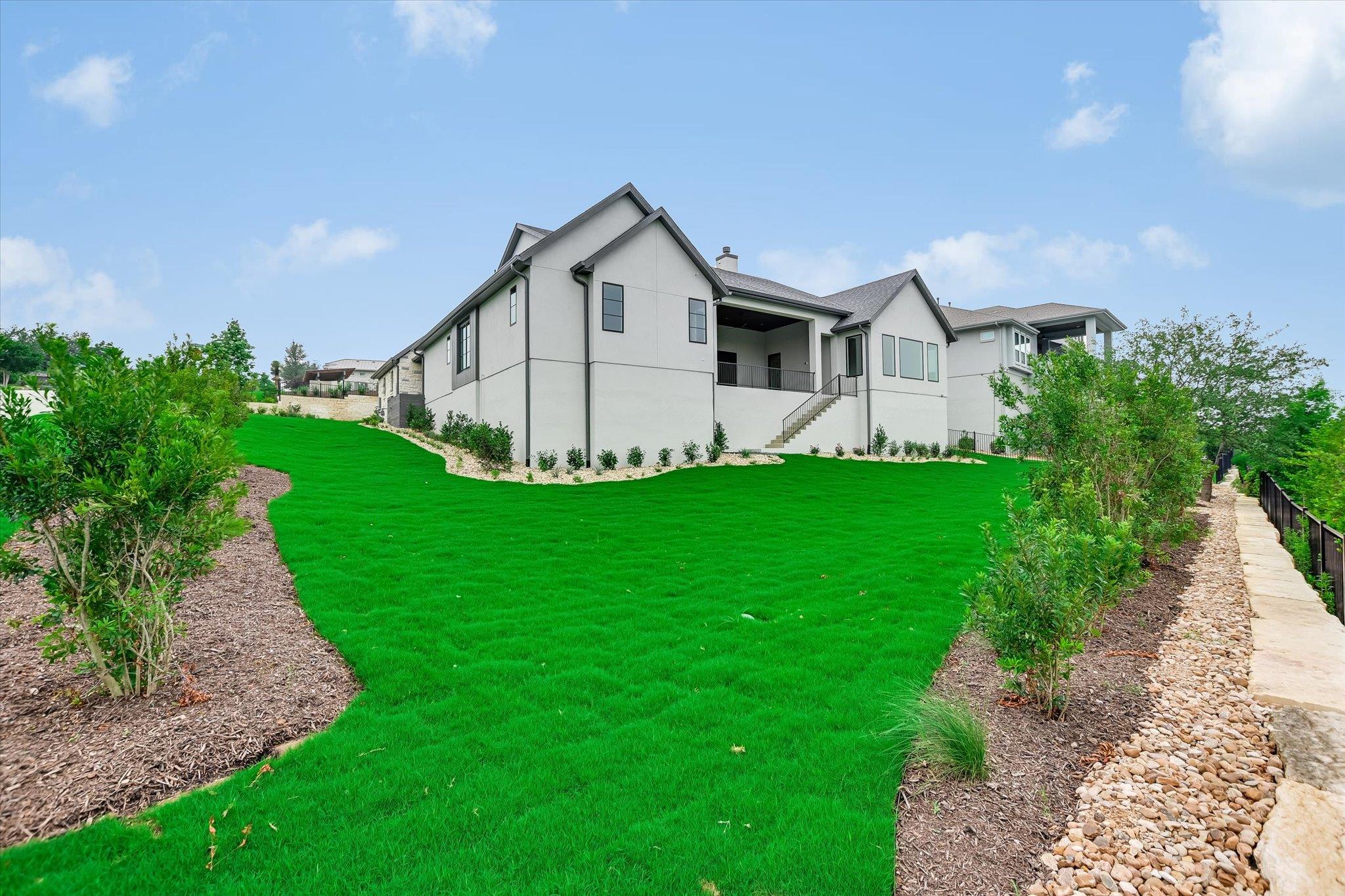 402 Sweet Grass Ln, Austin, TX 78738