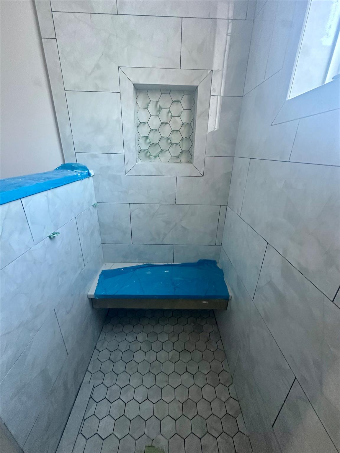 402 Sweet Grass Ln, Austin, TX 78738