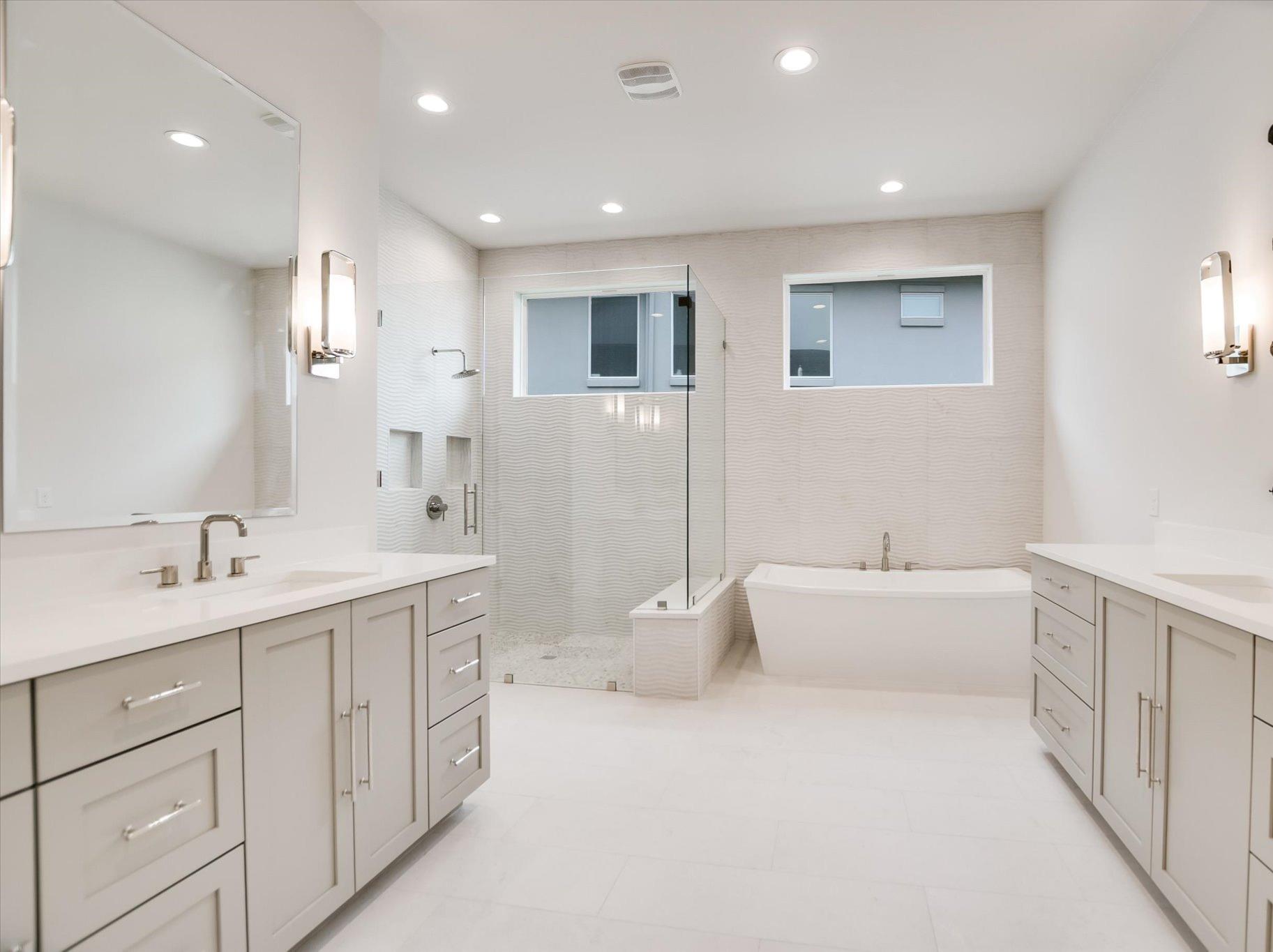 402 Sweet Grass Ln, Austin, TX 78738