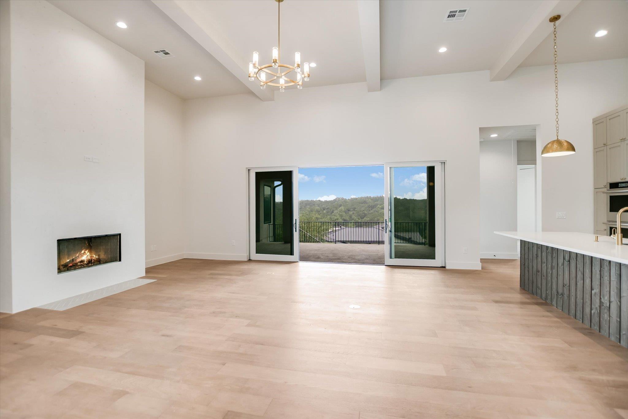 402 Sweet Grass Ln, Austin, TX 78738
