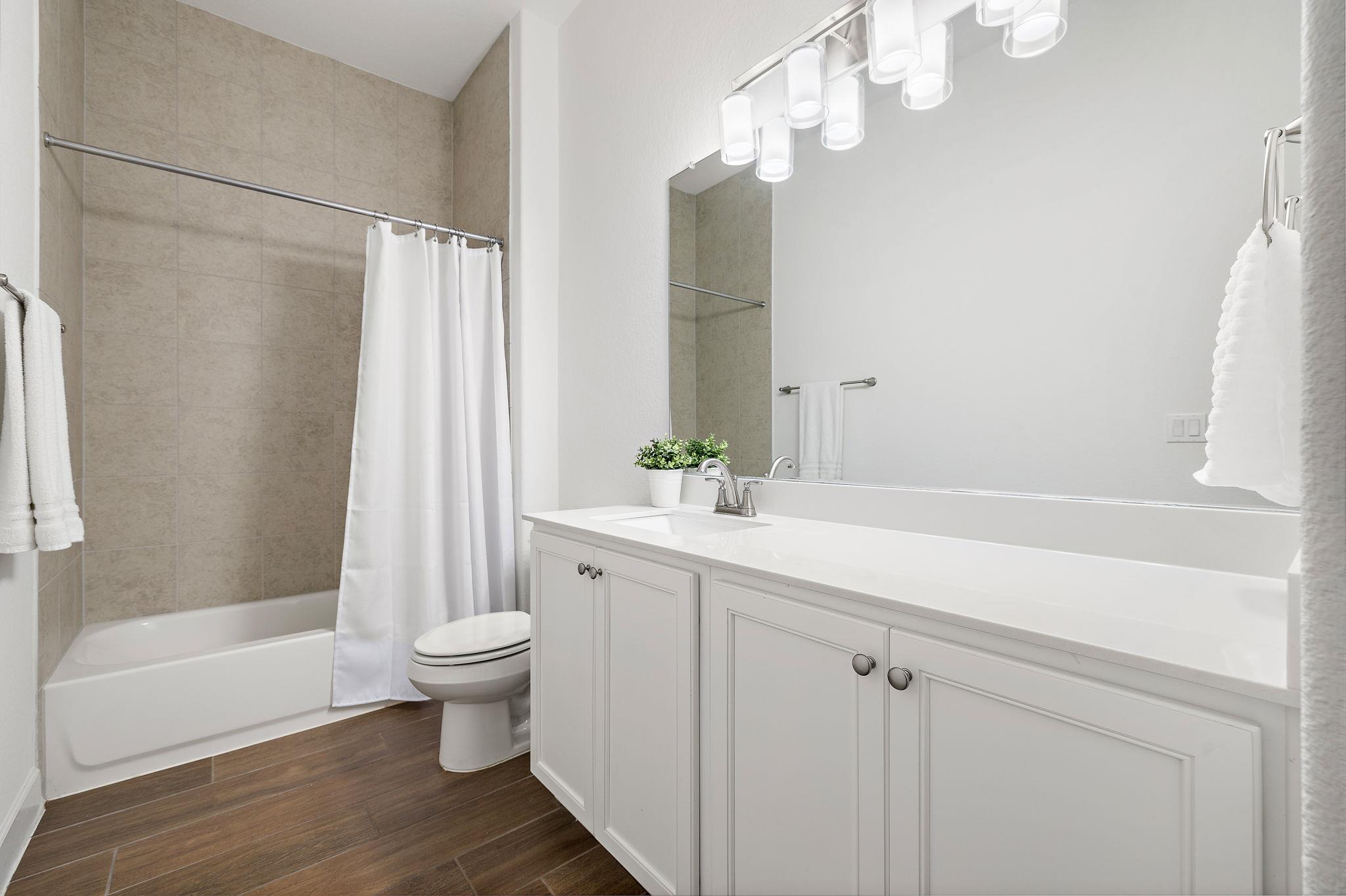 1905 Mazarro Dr, Leander, TX 78641