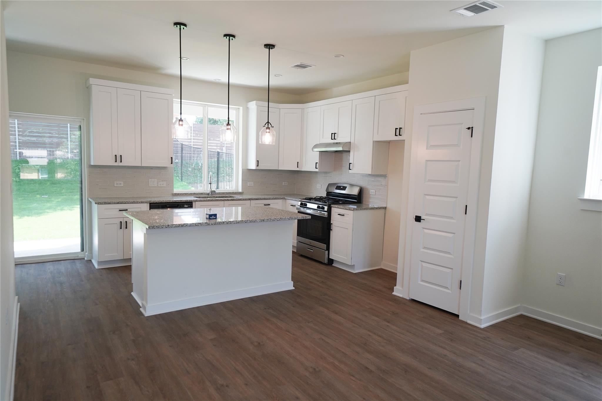 117 Dunlap St # A, Austin, TX 78704