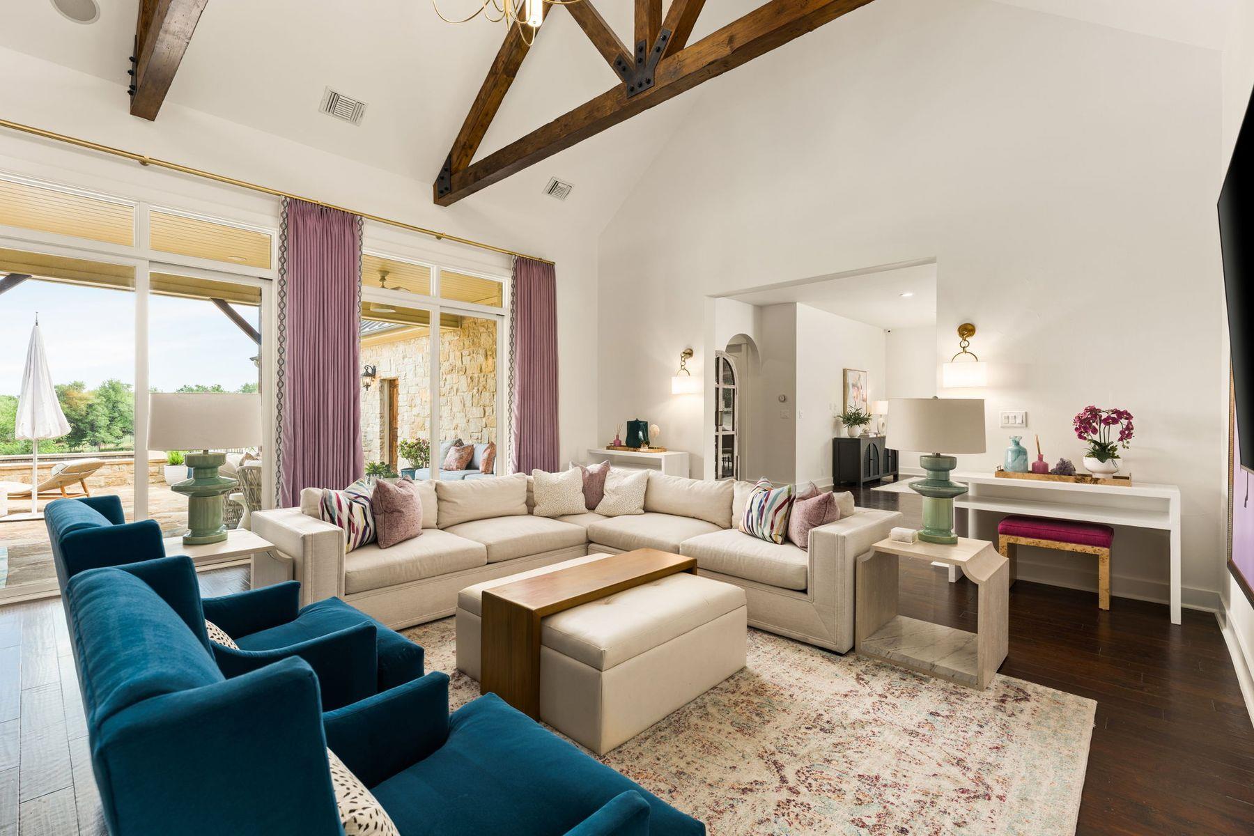 7825 Lynchburg Dr, Austin, TX 78738