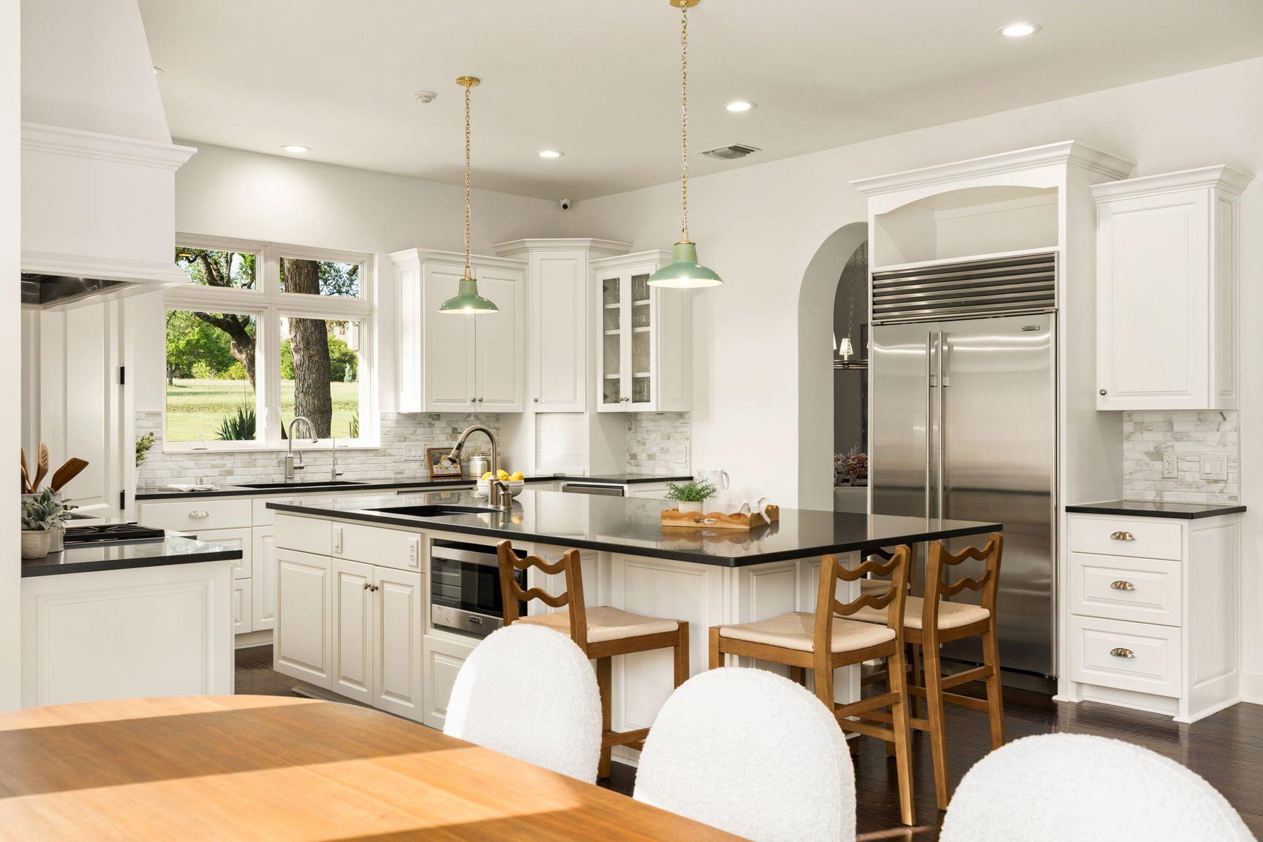 7825 Lynchburg Dr, Austin, TX 78738