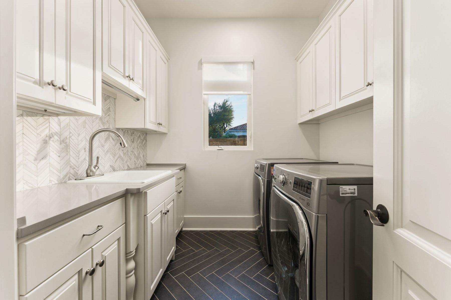 7825 Lynchburg Dr, Austin, TX 78738