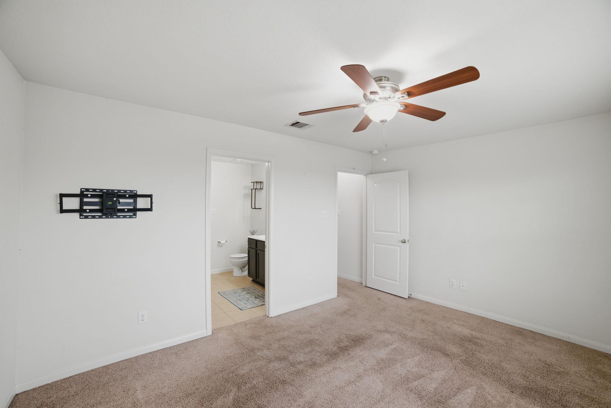 107 Millers Loop, Jarrell, TX 76537