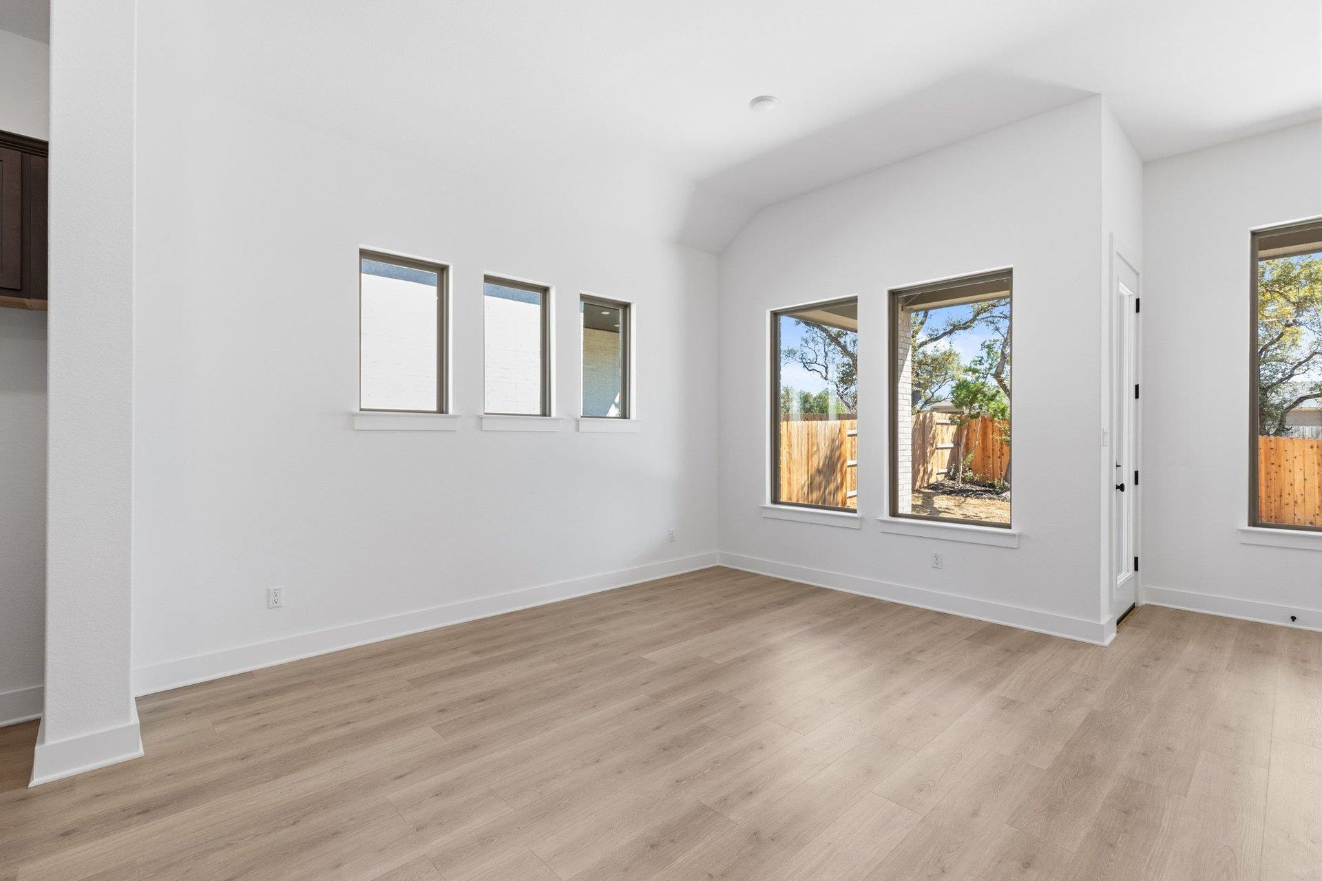 408 Five Mile Creek Way, Kyle, TX 78640