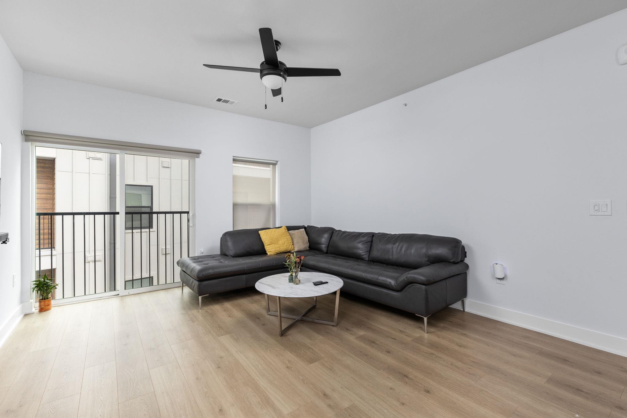 2500 Longview St # 405, Austin, TX 78705