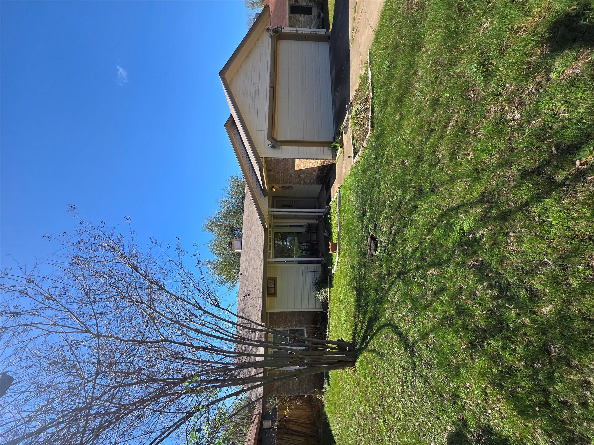 5803 Fence Row, Austin, TX 78744