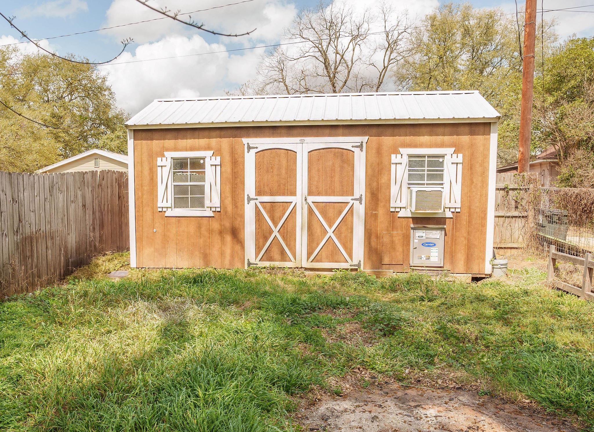 604 Avenue B, Lexington, TX 78947