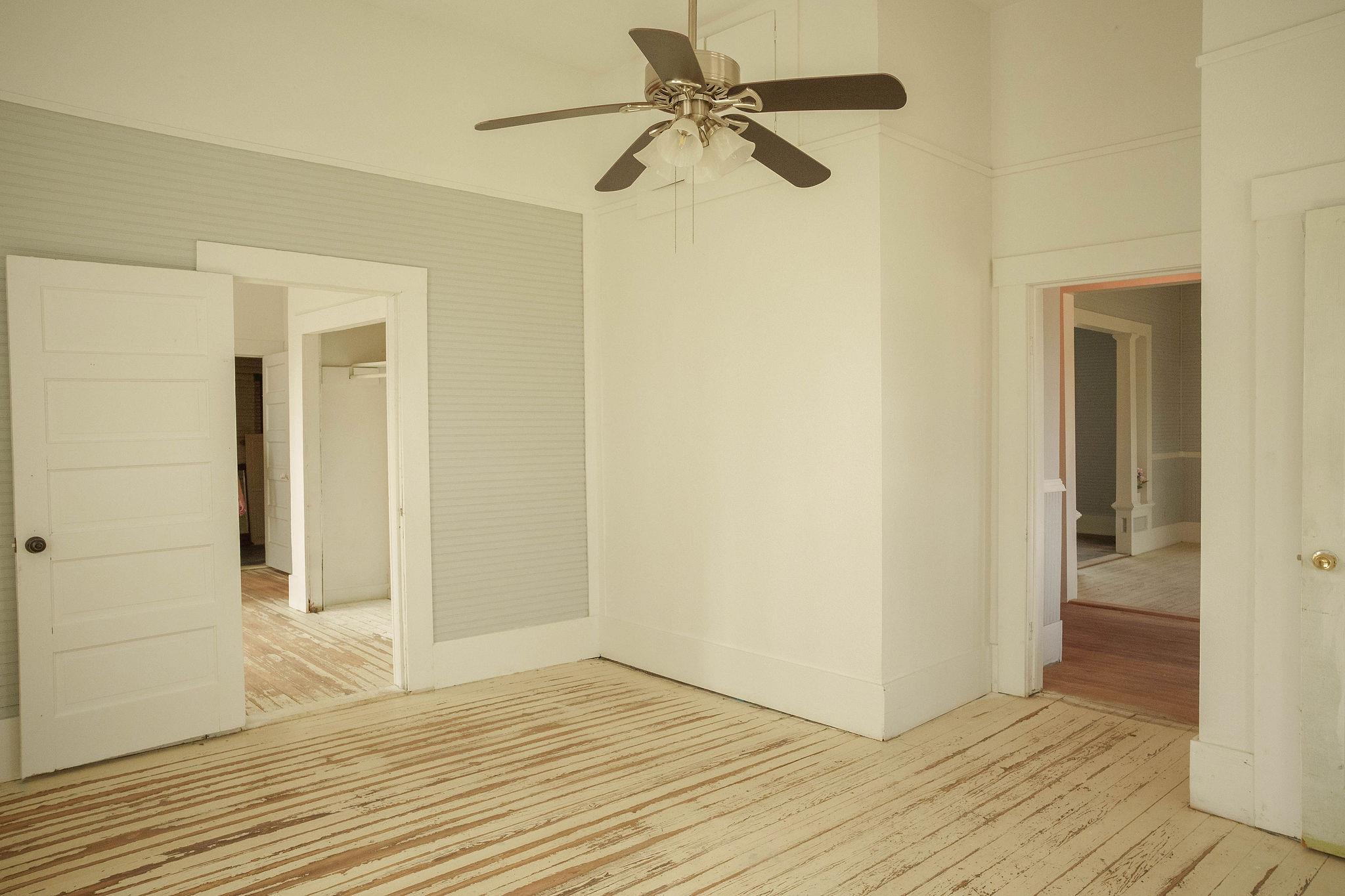 604 Avenue B, Lexington, TX 78947