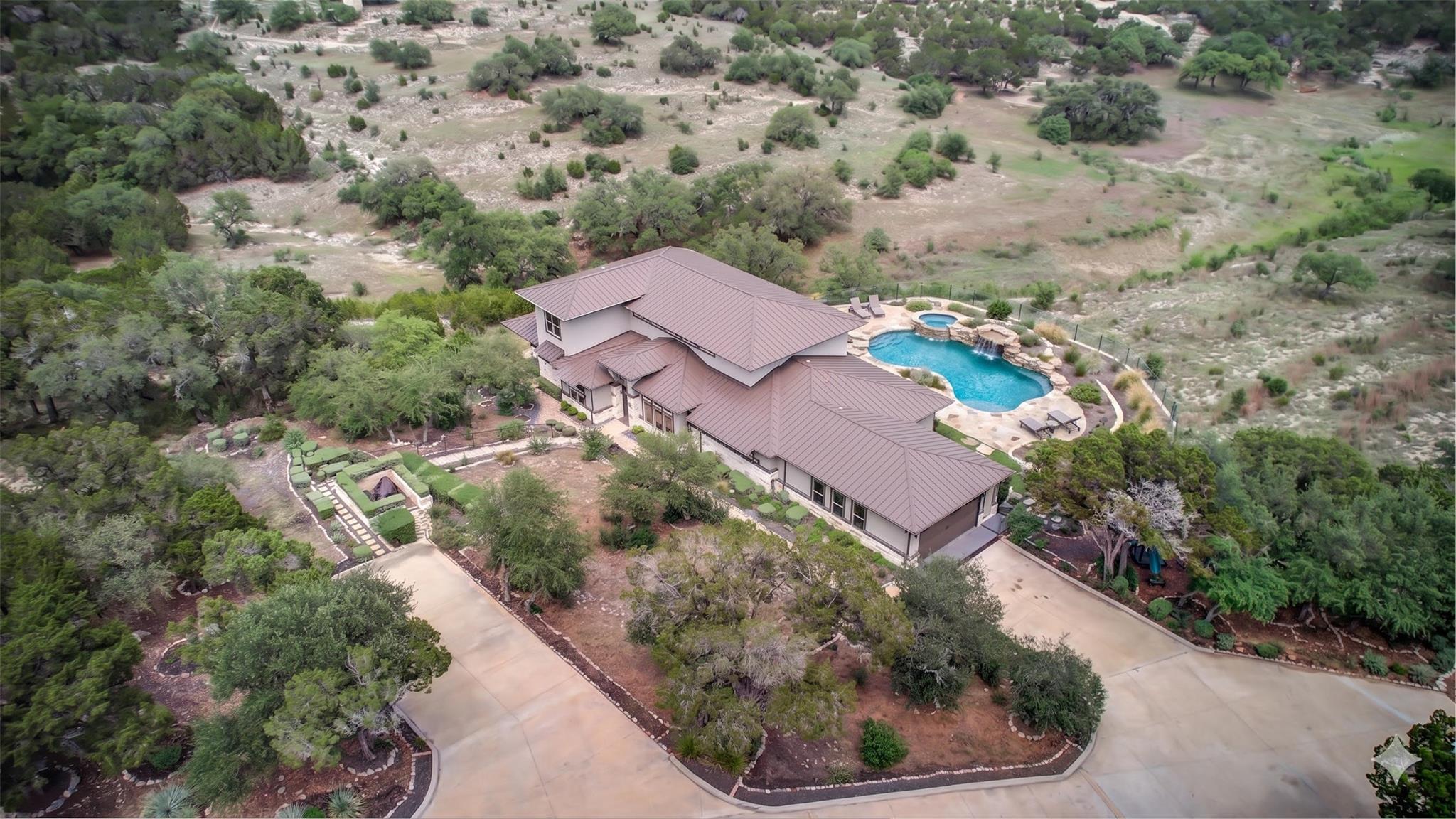 313 Angel Song Cv, Spicewood, TX 78669