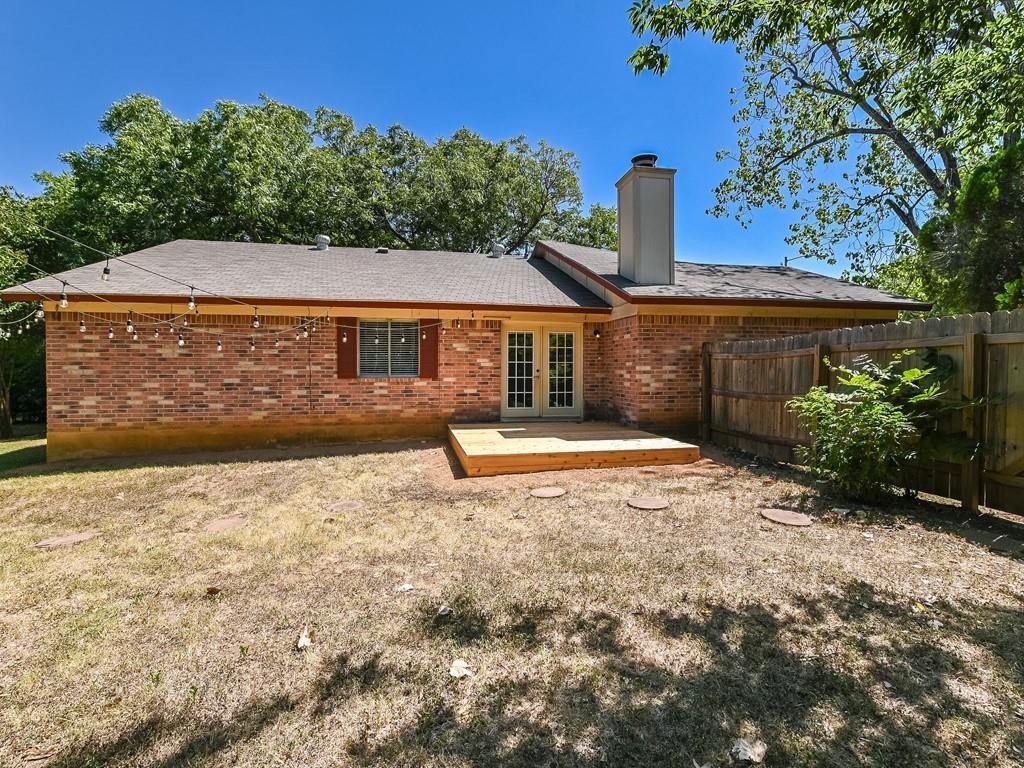 8300 Dixon Dr, Austin, TX 78745