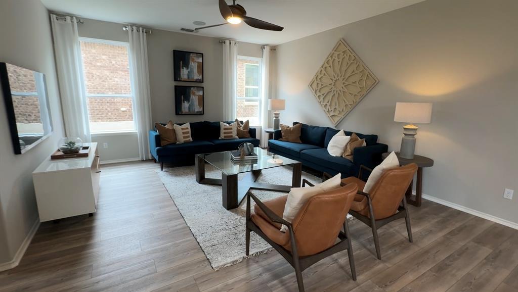 916 Papaya Dr, Buda, TX 78610