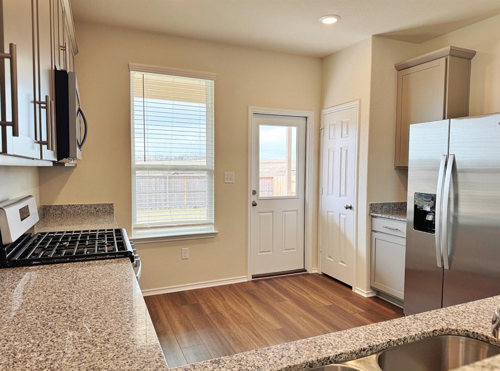 916 Papaya Dr, Buda, TX 78610