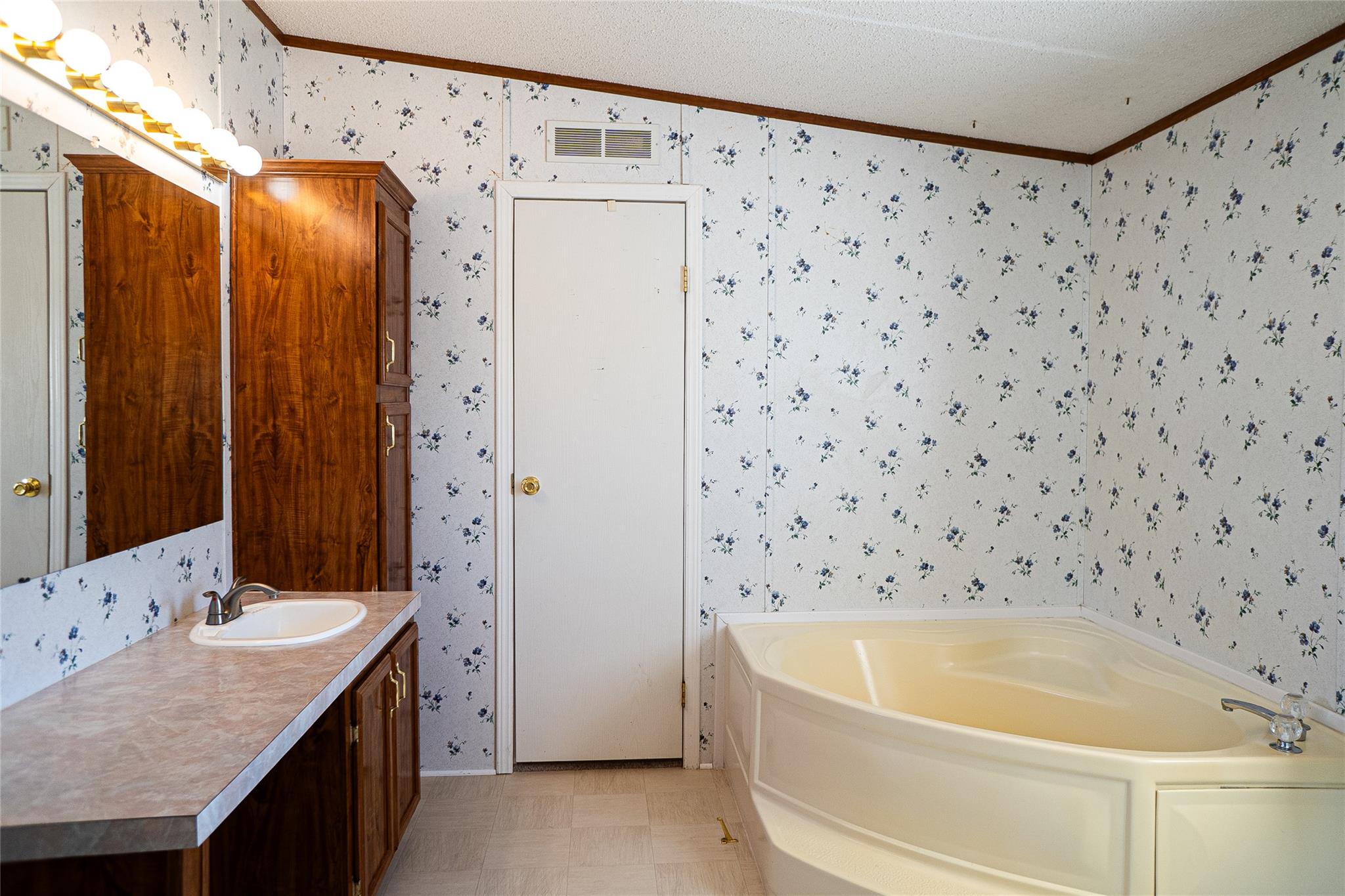 1149 Hart Ln, Dripping Springs, TX 78620