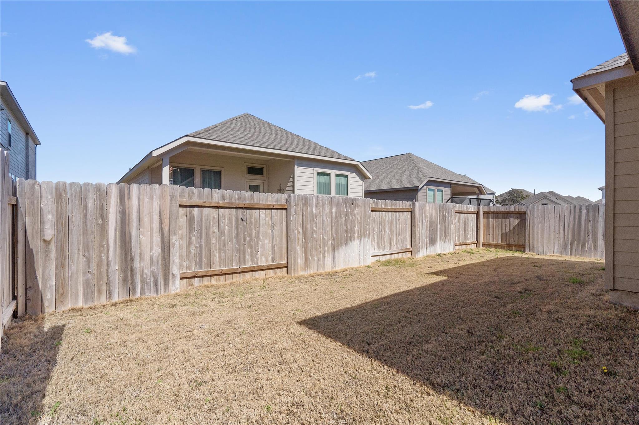 338 Langhorne Bnd, Liberty Hill, TX 78642