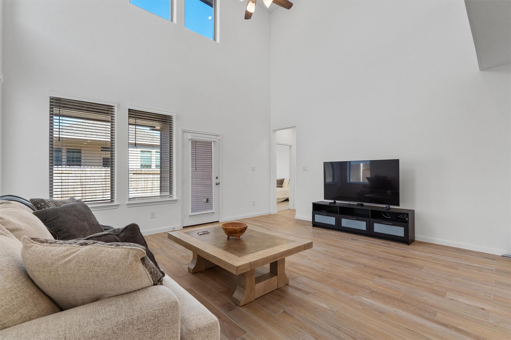 338 Langhorne Bnd, Liberty Hill, TX 78642