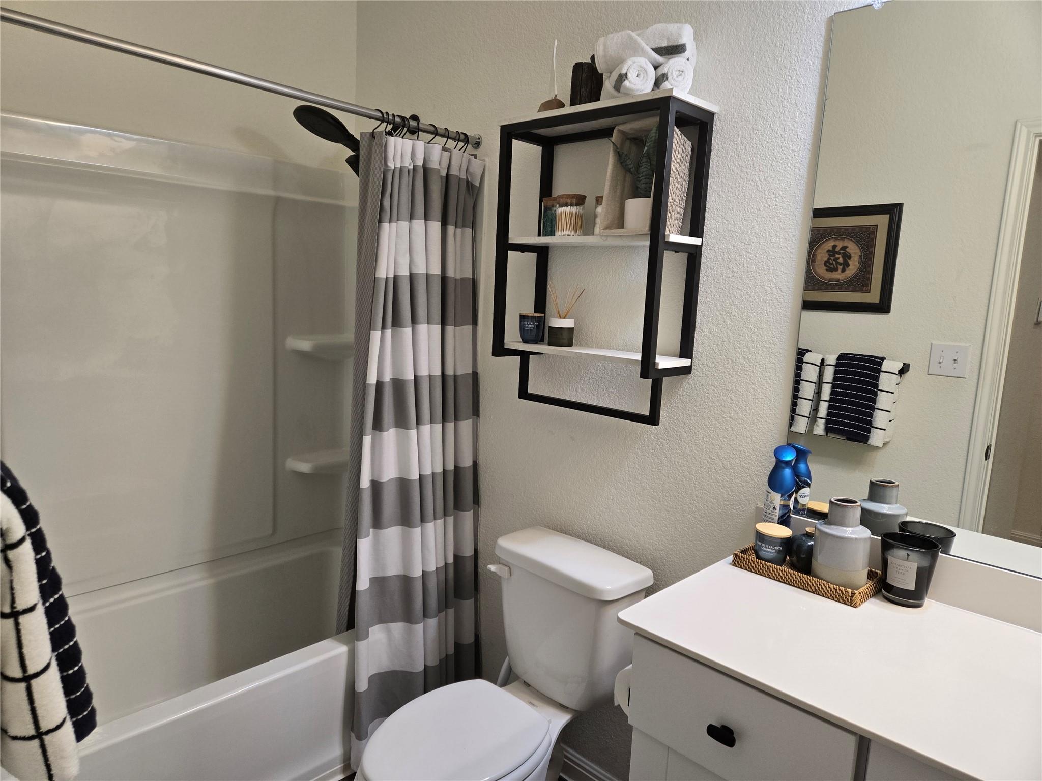 107 Gray Fox Loop, Hutto, TX 78634