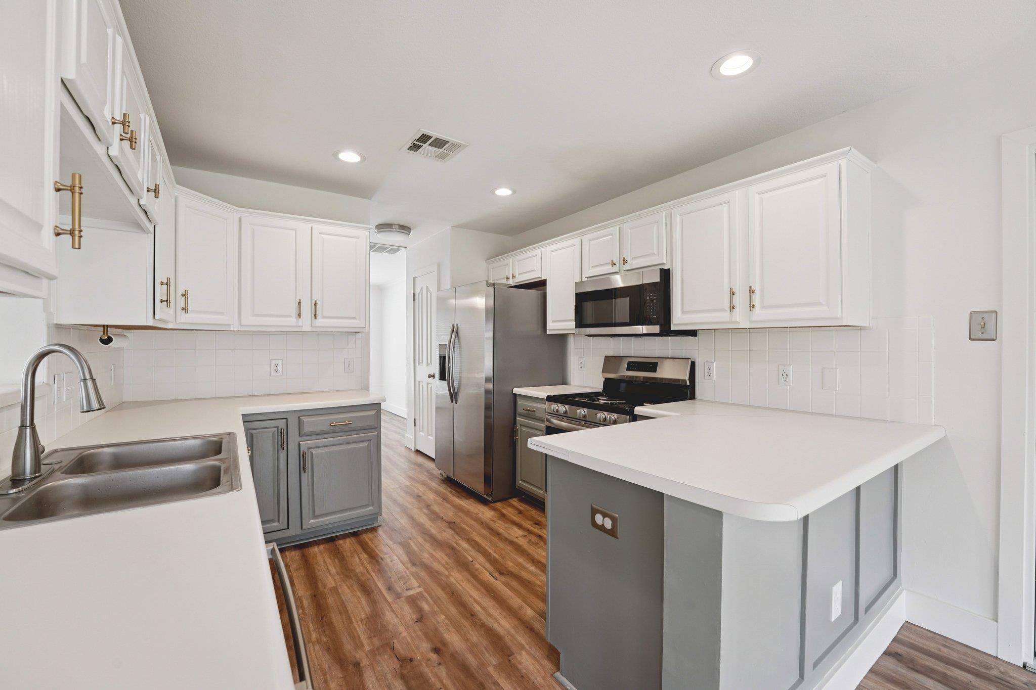 2918 Winchester Dr, Round Rock, TX 78665