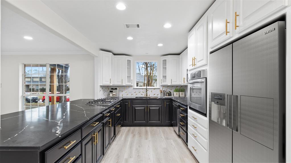 511 Enchanted Ln, Spring, TX 77388