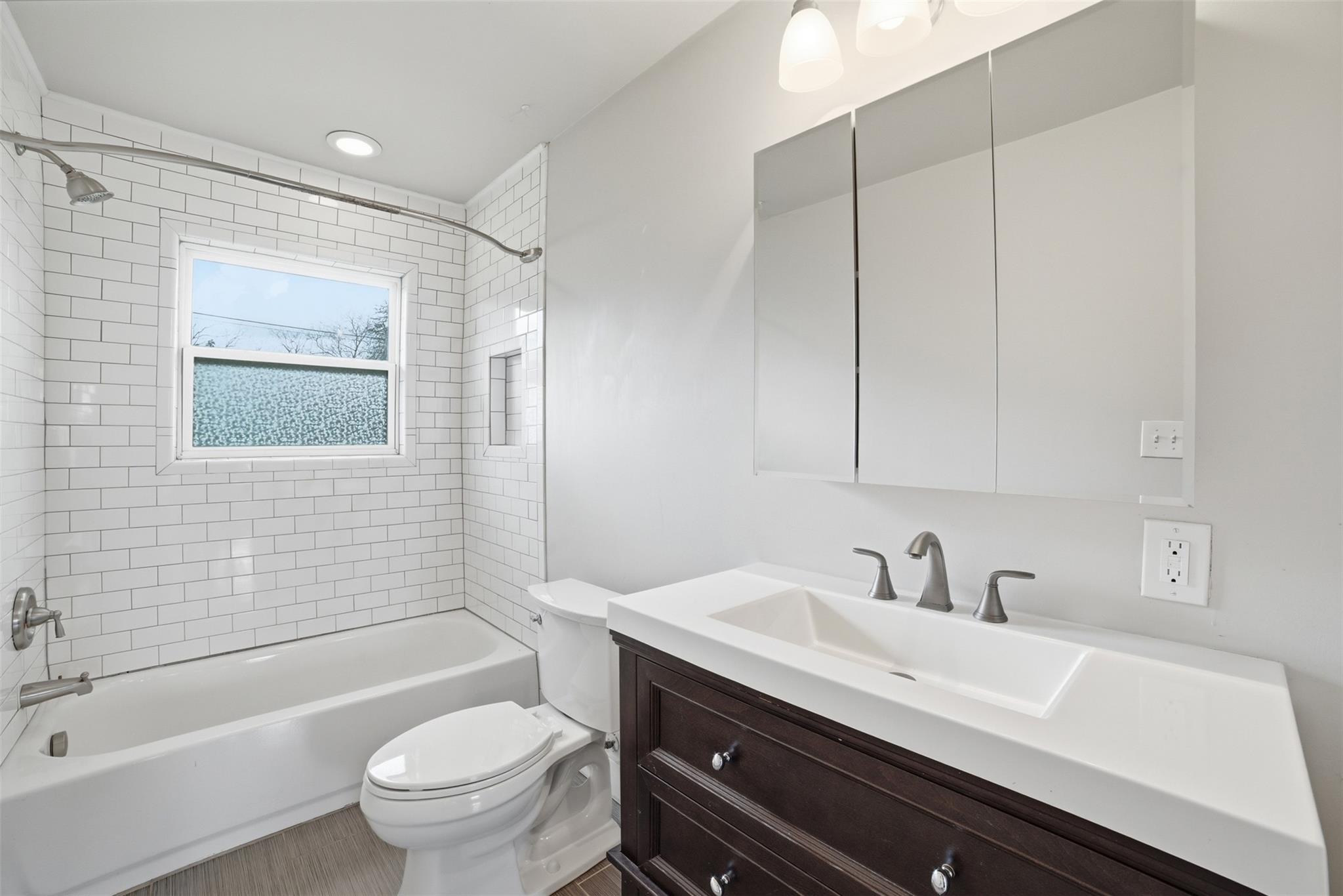 5510 Manor Rd # A, Austin, TX 78723