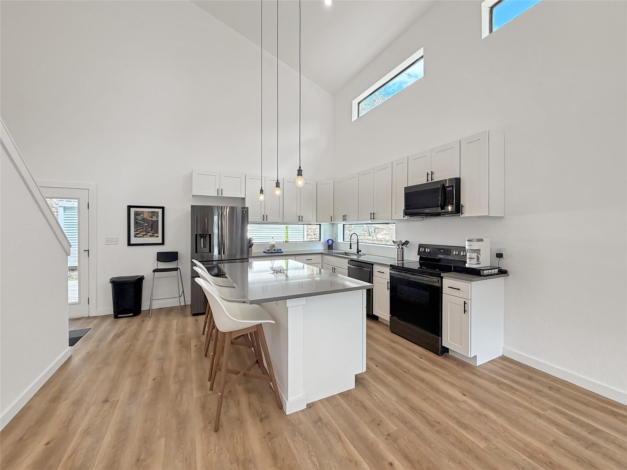 1659 Westview Court Dr, Canyon Lake, TX 78133