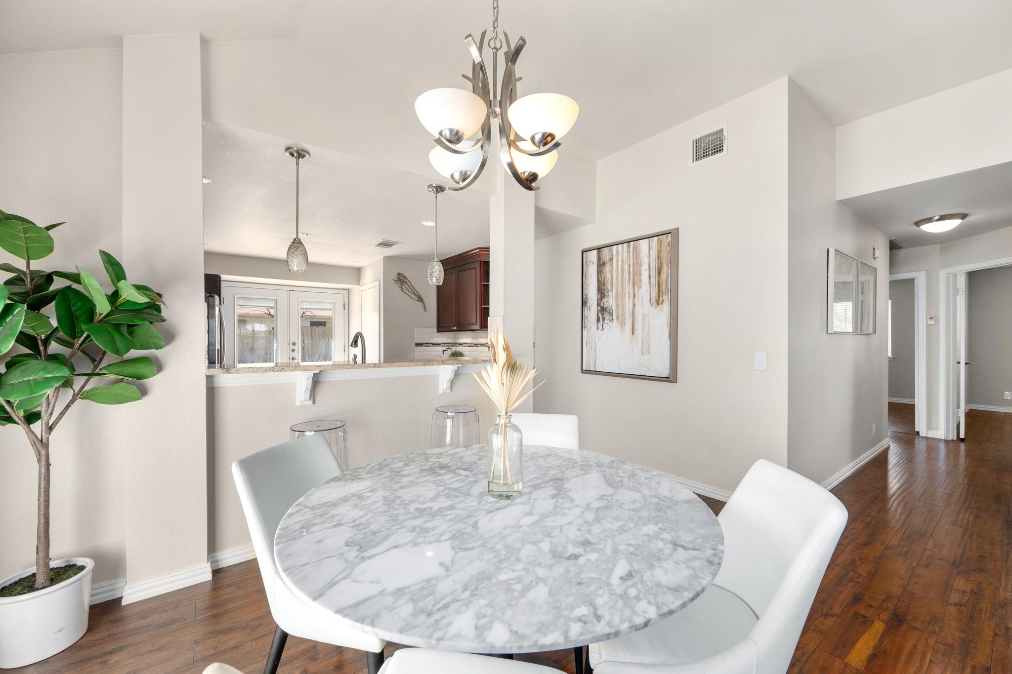 2209 Emmett Pkwy, Austin, TX 78728