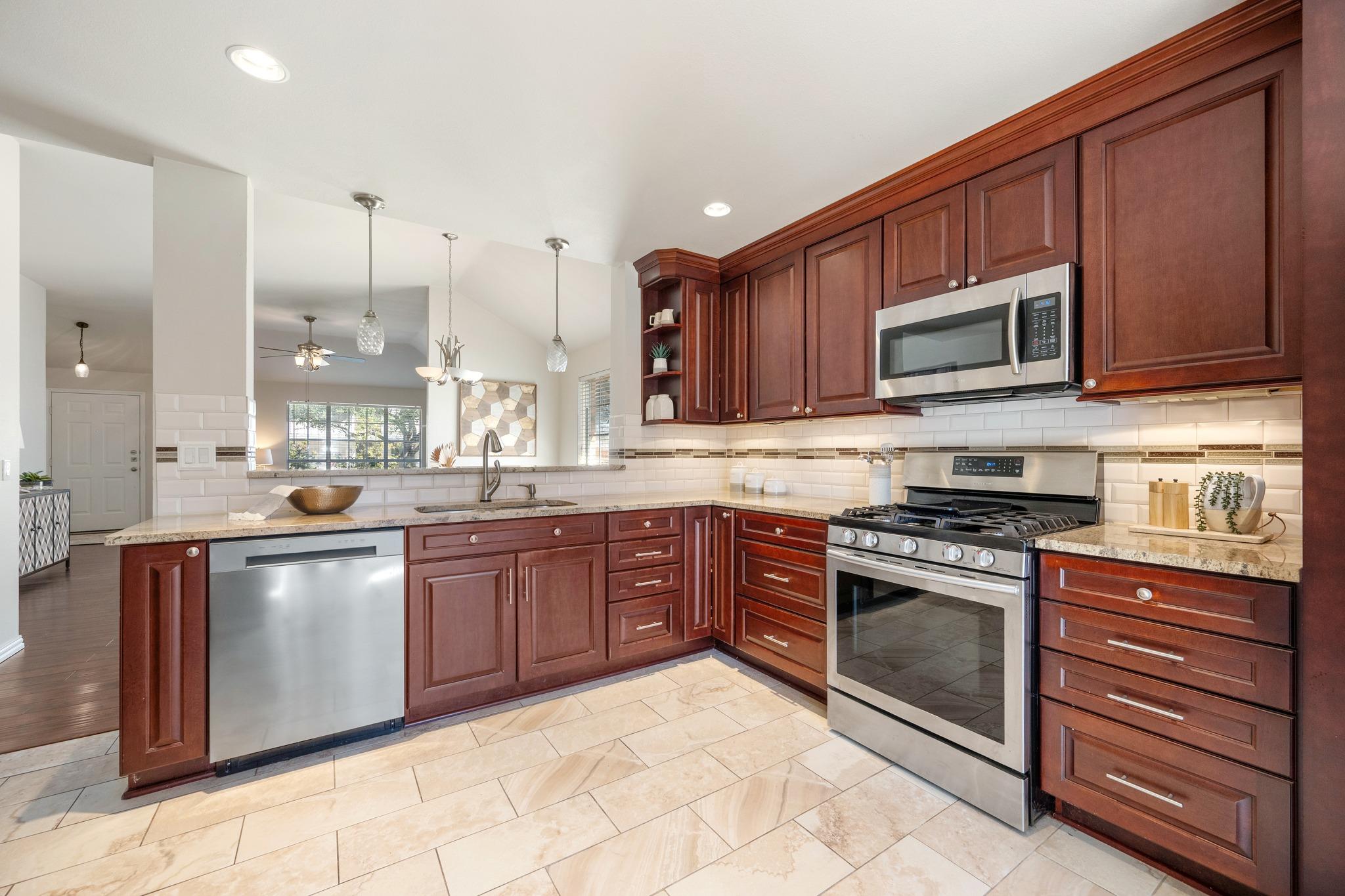 2209 Emmett Pkwy, Austin, TX 78728