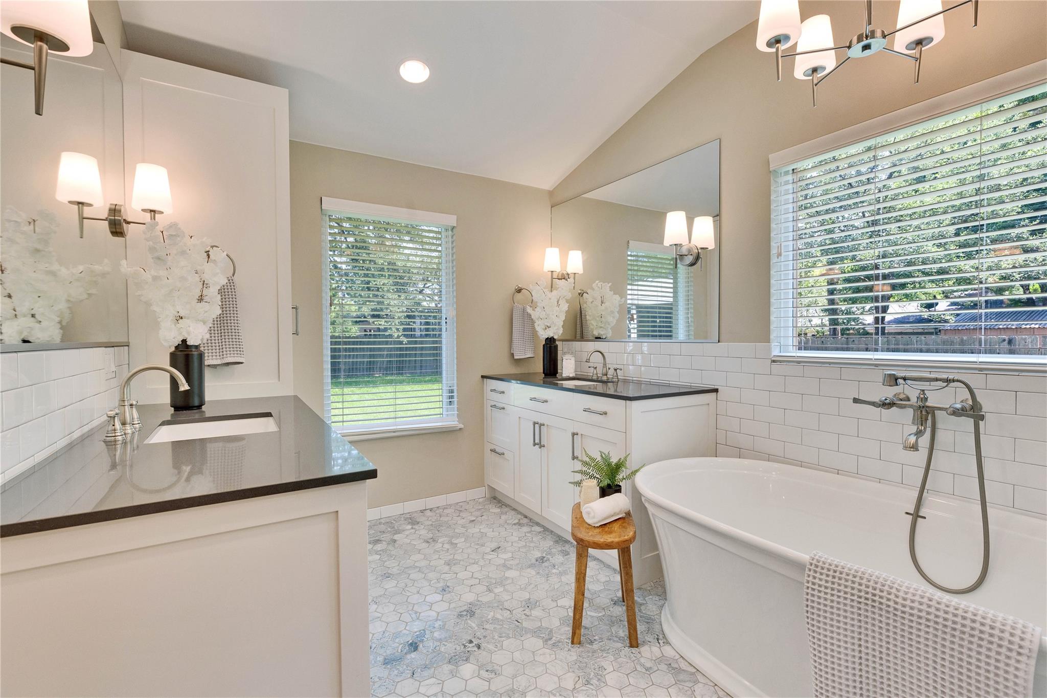 2905 Greenlawn Pkwy, Austin, TX 78757