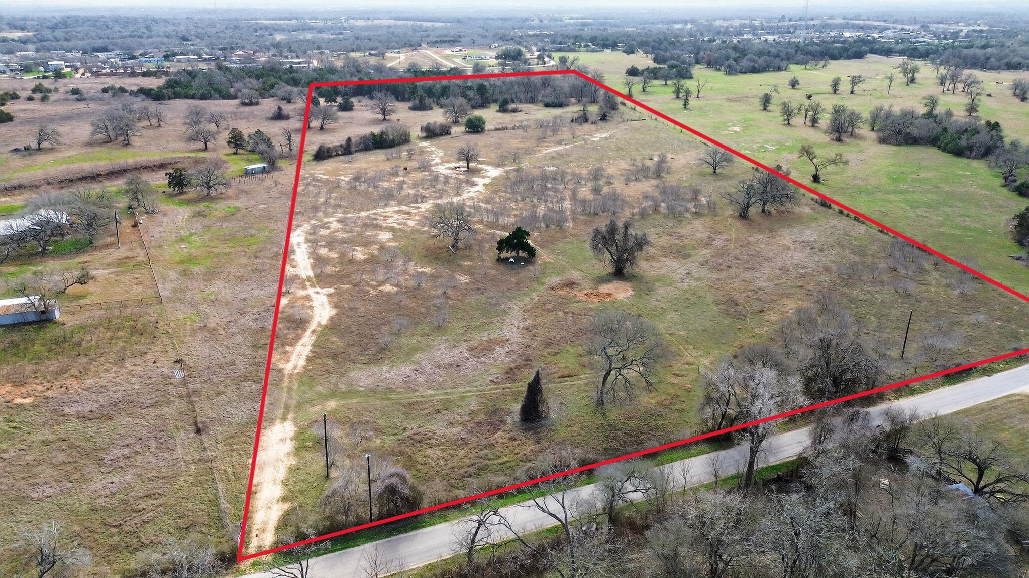701 Old Colony Line Rd, Dale, TX 78616