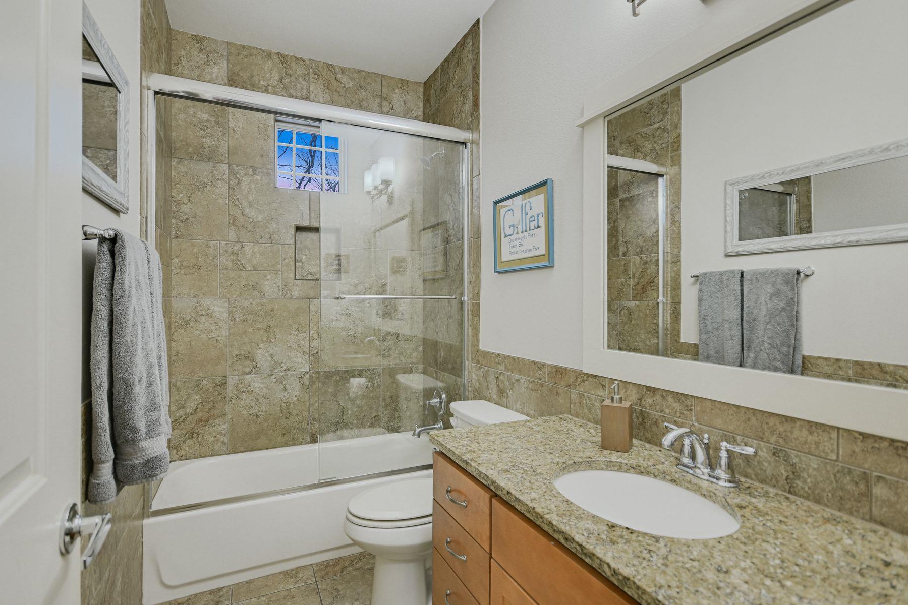 2206 Schriber St # B, Austin, TX 78704