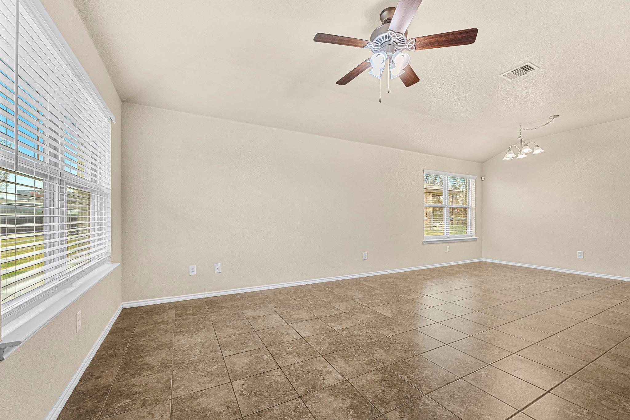 917 Brookview Dr, Copperas Cove, TX 76522