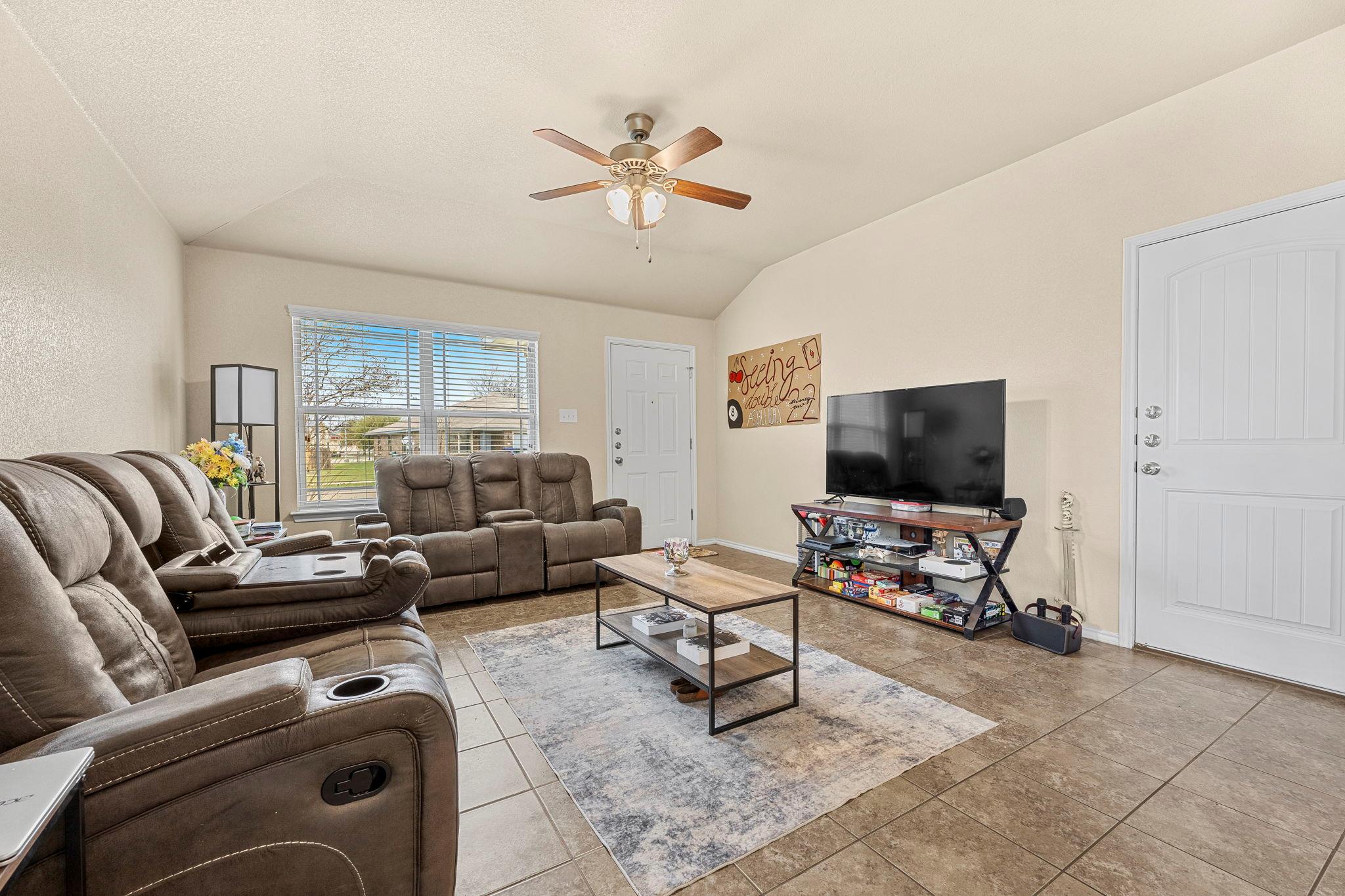 917 Brookview Dr, Copperas Cove, TX 76522