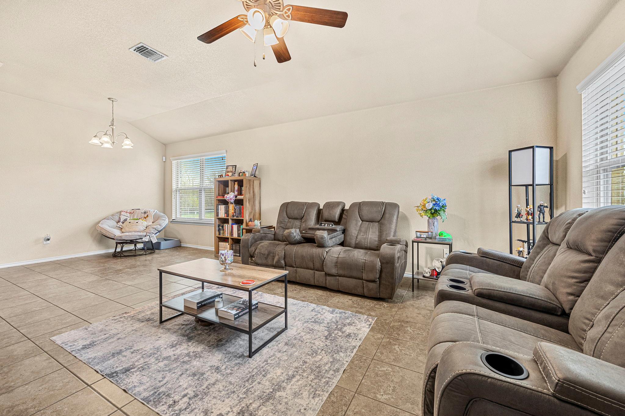 917 Brookview Dr, Copperas Cove, TX 76522